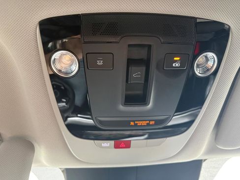 Used 2025 Kia Sorento EX w/ Panoramic Sunroof Package FWD image 42