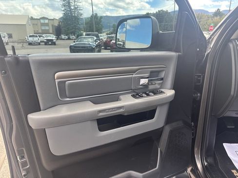 Used 2018 RAM 3500 SLT w/ Protection Group AWD/4WD image 10