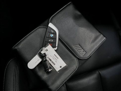 Used 2021 BMW M3 w/ Executive Package image 40