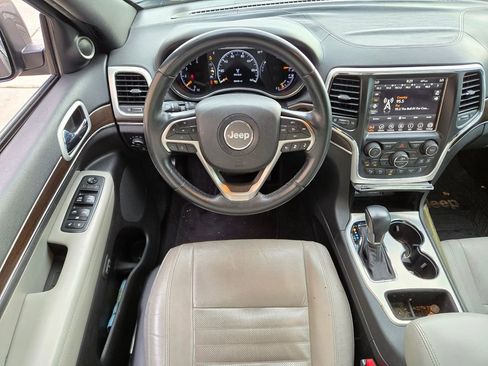 Used 2018 Jeep Grand Cherokee Limited image 8