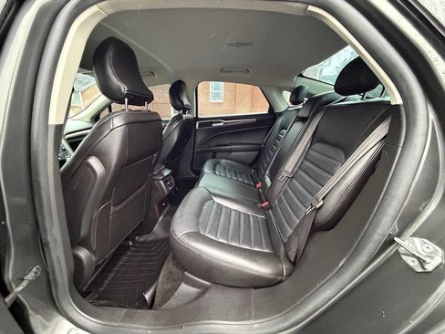 Used 2016 Ford Fusion SE w/ Equipment Group 202A FWD image 14