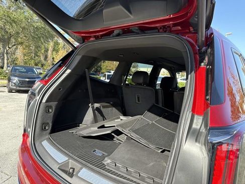 Used 2024 Cadillac XT6 Sport w/ Technology Package image 11