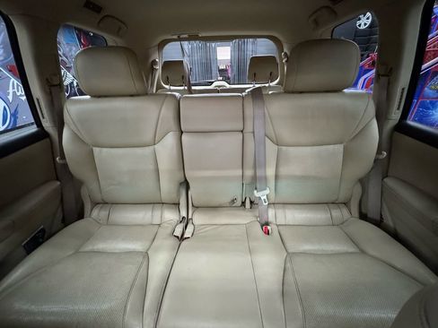 Used 2010 Lexus LX 570 4WD image 37