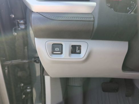 Used 2019 GMC Acadia SLT w/ LPO, Floor Liner Package FWD image 14