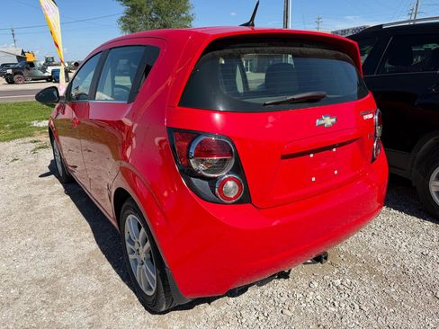 Used 2014 Chevrolet Sonic LT w/ Fun and Sun Package FWD image 4
