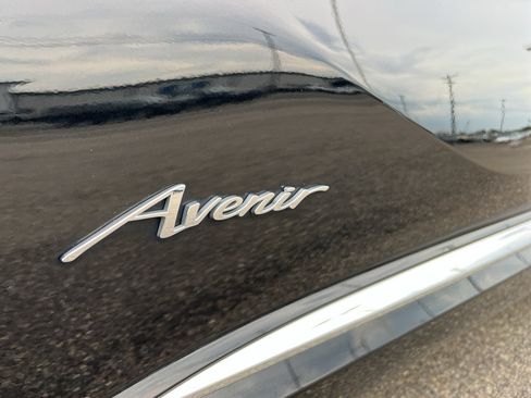 Used 2023 Buick Envision Avenir AWD/4WD image 26