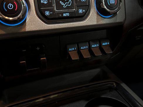 Used 2014 Ford F250 Lariat w/ Lariat Ultimate Package image 13