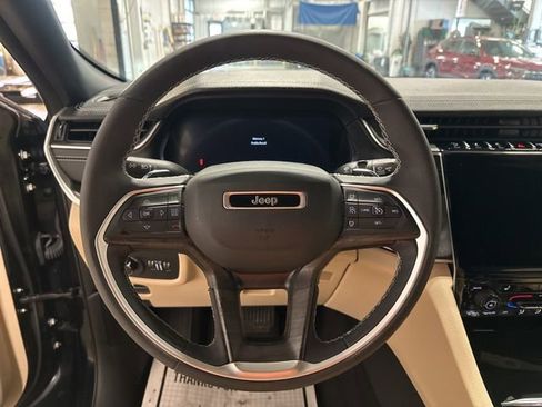 Used 2024 Jeep Grand Cherokee Limited w/ Trailer Tow Package image 17