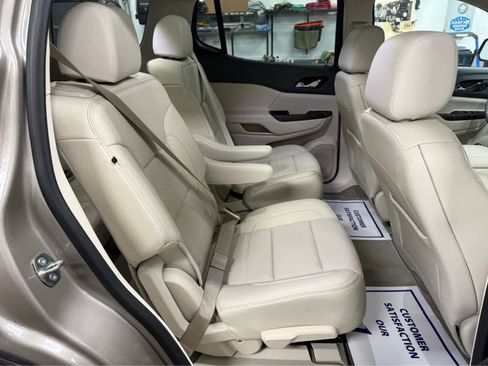 Used 2023 GMC Acadia Denali w/ Denali Technology Package image 27