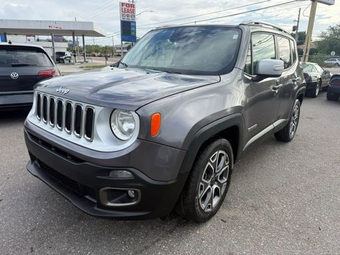 Used 2017 Jeep Renegade Limited image 1