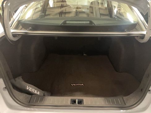 Used 2025 Nissan Versa SV w/ Trunk Package image 18