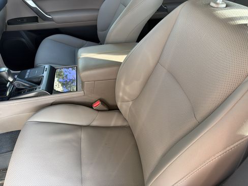 Certified 2023 Lexus GX 460 Premium w/ Premium Package AWD/4WD image 16