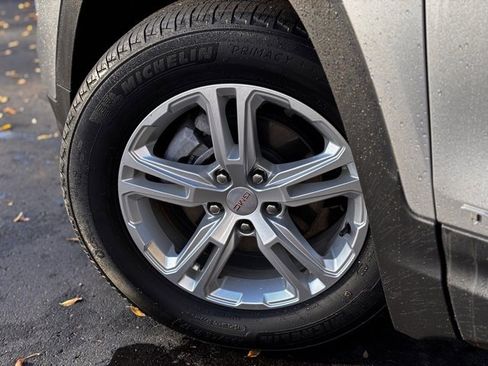 Certified 2024 GMC Terrain SLE w/ Driver Convenience Package image 27