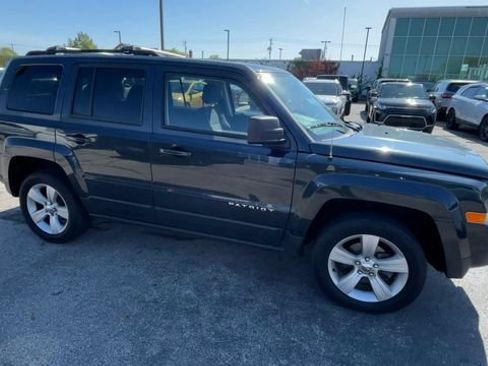 Used 2014 Jeep Patriot Latitude AWD/4WD image 3