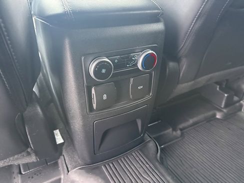 Certified 2022 Ford Explorer XLT w/ Equipment Group 202A image 28