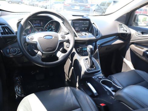 Used 2014 Ford Escape Titanium w/ Equipment Group 401A AWD/4WD image 17