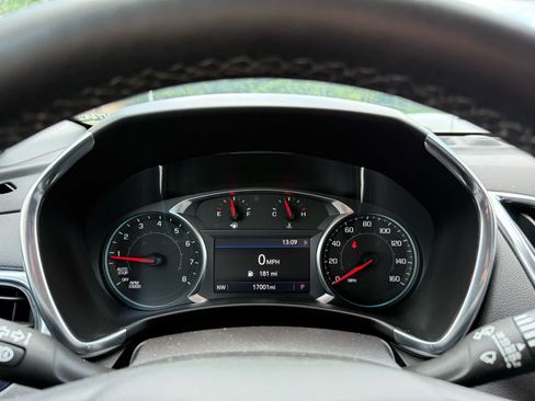 Used 2024 Chevrolet Equinox LT FWD image 15