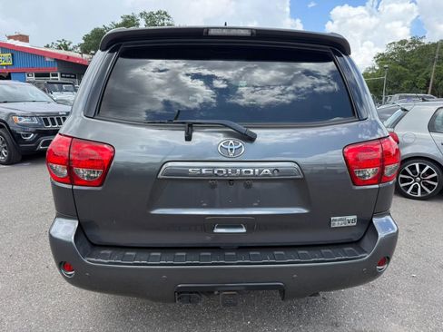 Used 2013 Toyota Sequoia SR5 RWD image 6