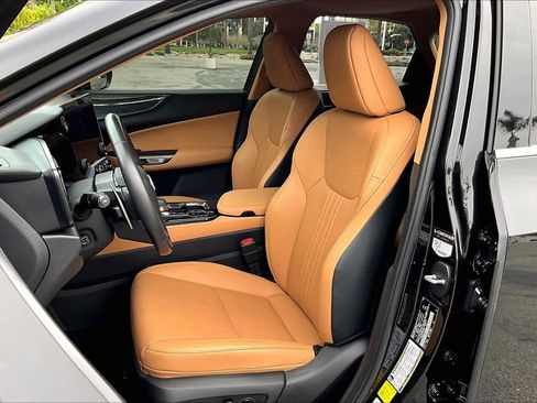 Used 2023 Lexus NX 350 AWD w/ Premium Package image 7