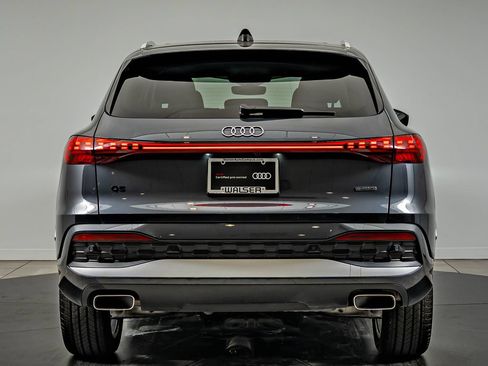 Certified 2025 Audi Q5 Premium Plus w/ Premium Plus AWD/4WD image 6