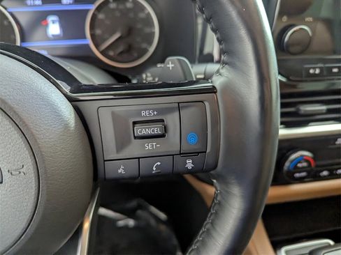 Used 2022 Nissan Pathfinder Platinum w/ Cargo Package image 24