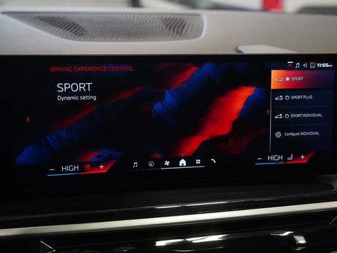 Used 2025 BMW X5 M60i image 22