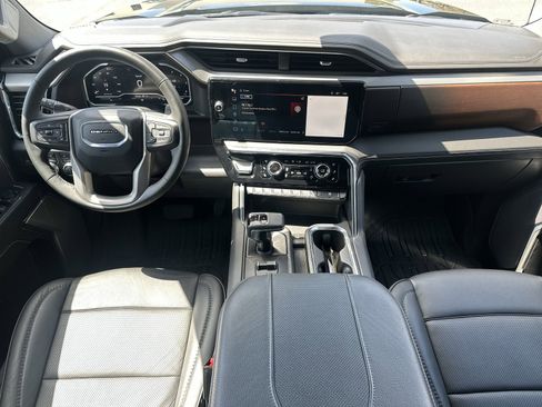 Used 2024 GMC Sierra 1500 Denali w/ Denali Reserve Package image 18