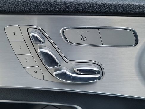 Used 2018 Mercedes-Benz C 300 Sedan image 22