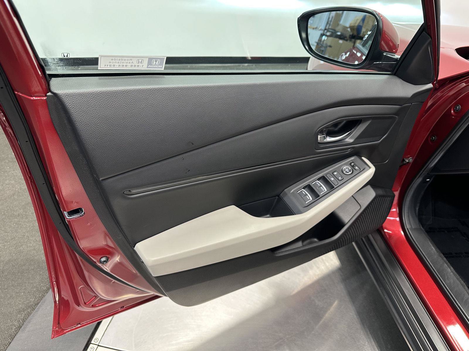 Certified 2023 Honda Accord EX image 10