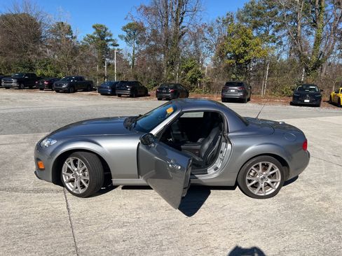 Used 2015 MAZDA MX-5 Miata Grand Touring w/ Premium Package image 18