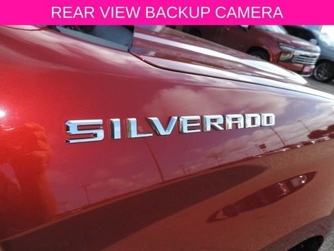 Used 2021 Chevrolet Silverado 1500 LT w/ Bed Protection Package RWD image 11
