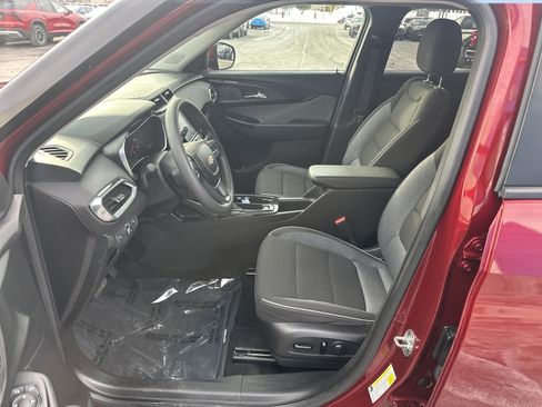 Certified 2022 Chevrolet TrailBlazer LT w/ Convenience Package image 9