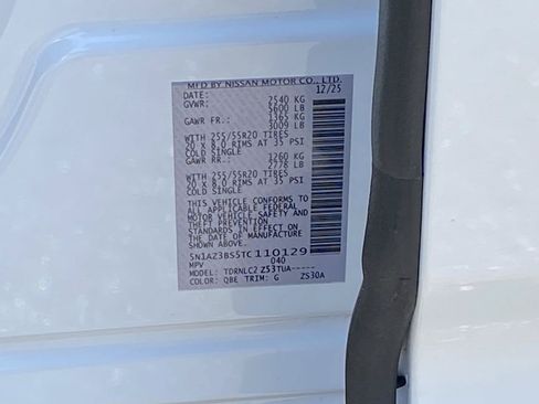 Certified 2026 Nissan Murano SV AWD/4WD image 35