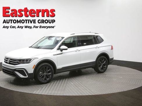 Used 2024 Volkswagen Tiguan Wolfsburg Edition image 55