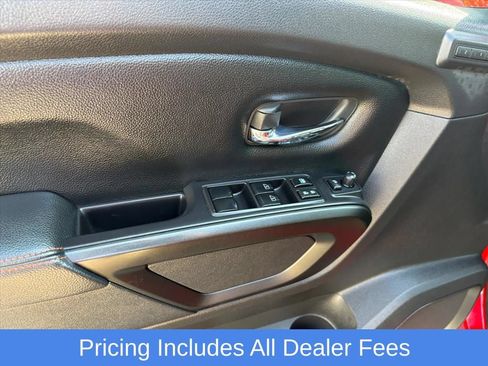 Used 2021 Nissan Titan PRO-4X w/ Pro-4x Convenience Package AWD/4WD image 24