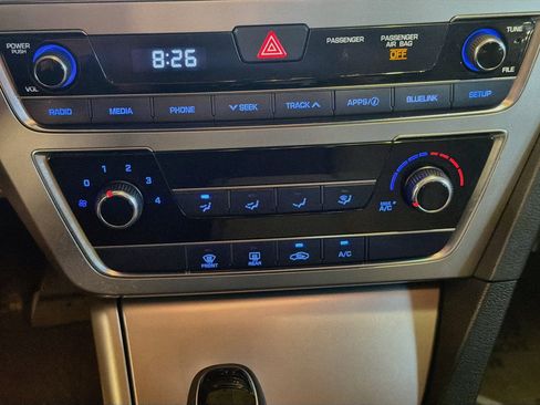 Used 2017 Hyundai Sonata SE w/ Cargo Package FWD image 22
