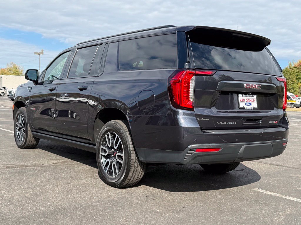 Used 2023 GMC Yukon XL AT4 w/ AT4 Premium Package AWD/4WD image 7