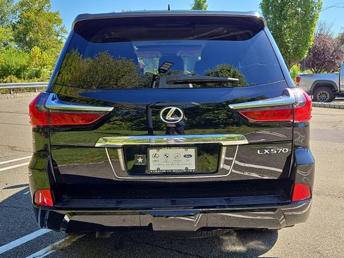 Certified 2019 Lexus LX 570 4WD image 5