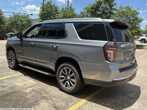 Used 2022 Chevrolet Tahoe LS w/ Driver Alert Package RWD image 3