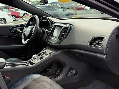 Used 2016 Chrysler 200 S w/ Navigation & Sound Group I FWD image 19