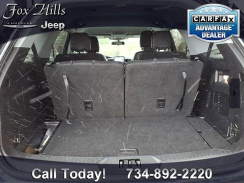 Used 2022 Ford Explorer XLT w/ Equipment Group 202A AWD/4WD image 10
