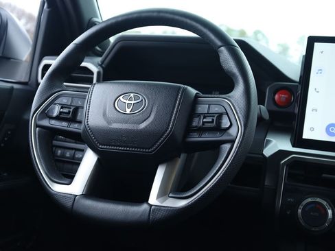 Used 2025 Toyota 4Runner TRD Off-Road Premium image 5