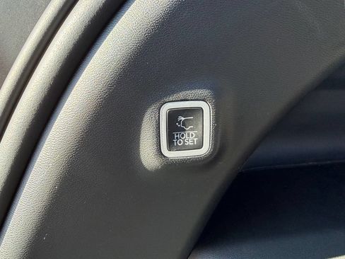 Used 2024 Jeep Wagoneer Launch Edition AWD/4WD image 39