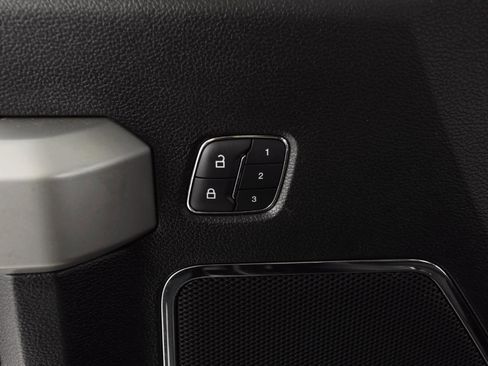 Used 2017 Ford F150 Lariat w/ Equipment Group 502A Luxury image 29