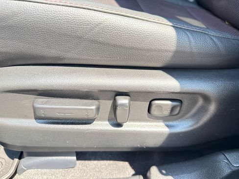 Used 2025 Honda Ridgeline Black Edition image 12