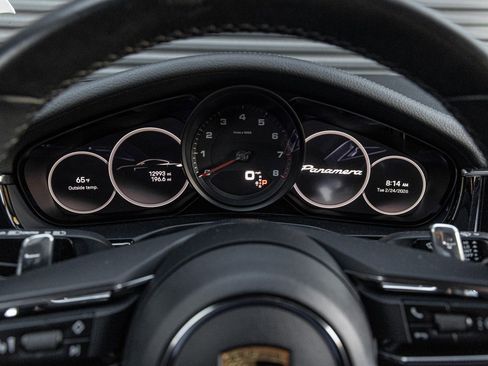 Certified 2023 Porsche Panamera image 17