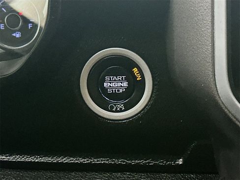 Used 2020 RAM 2500 Big Horn w/ Level 2 Equipment Group image 28