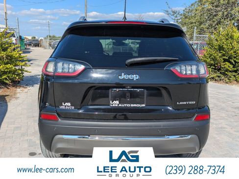 Used 2019 Jeep Cherokee Limited image 4