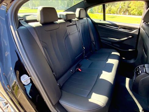Used 2021 BMW 530i xDrive w/ Convenience Package AWD/4WD image 19