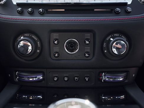 Used 2019 Rolls-Royce Ghost Base image 68